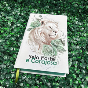 Bíblia Sagrada Feminina Seja Forte Verde LETRA HIPER GIGANTE  Evangélica Leão Com Harpa e Índice ARC