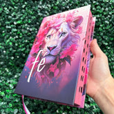 Bíblia Sagrada Evangélica Fé Rosa Leão Com Harpa e Índice Capa Dura LETRA MÉDIA Jovem Fé Versão ARC