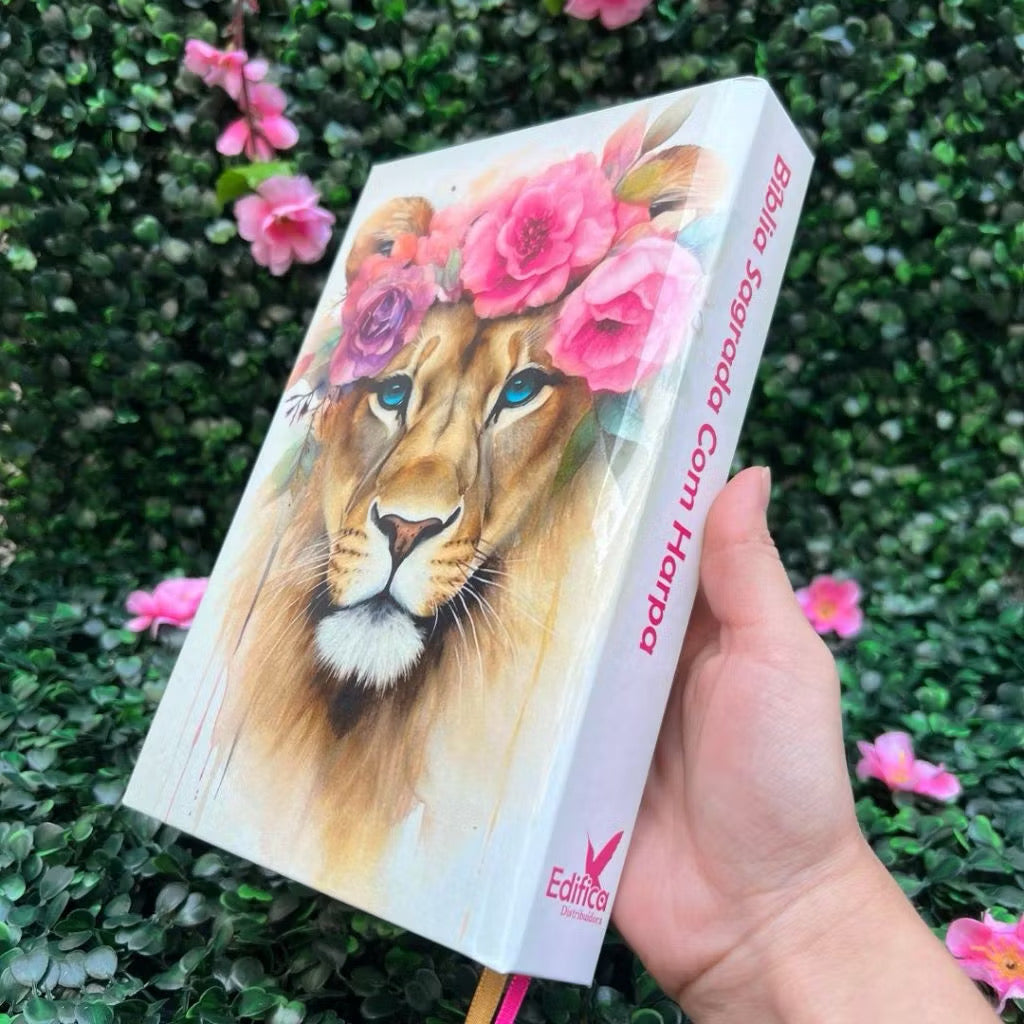 Bíblia Sagrada Leão Feminina LETRA HIPER GIGANTE Capa Dura Com Harpa e Índice ARC Filha do Rei Rosa